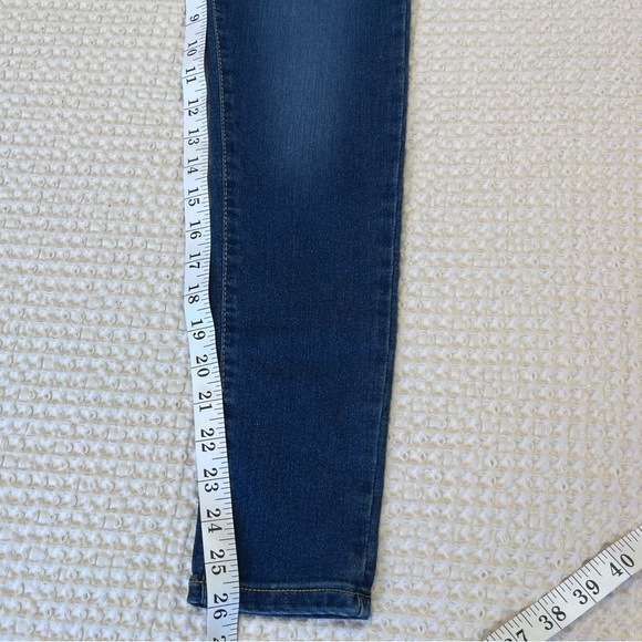 Girls Levi’s Skinny Pull-On Jeggings Size 12 - Picture 7 of 7